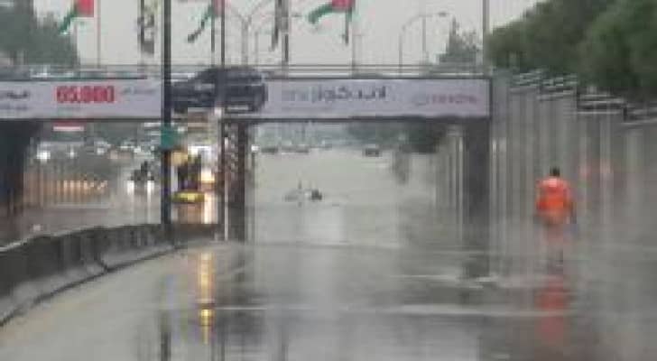 مدعي عام عمان يباشر التحقيقات بالاضرار الناجمة عن العاصفة المطرية