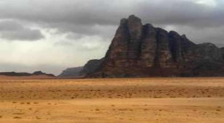 بدءا من الأربعاء: استقرار تدريجي على الأجواء وبرودة إضافية ليلا