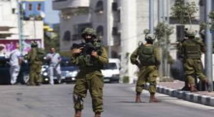 الاحتلال: إحباط محاولة طعن بالخليل واعتقال المشتبه به