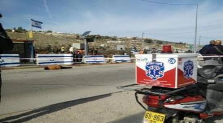 استشهاد فلسطيني على حاجز زعترة جنوب نابلس .. صور