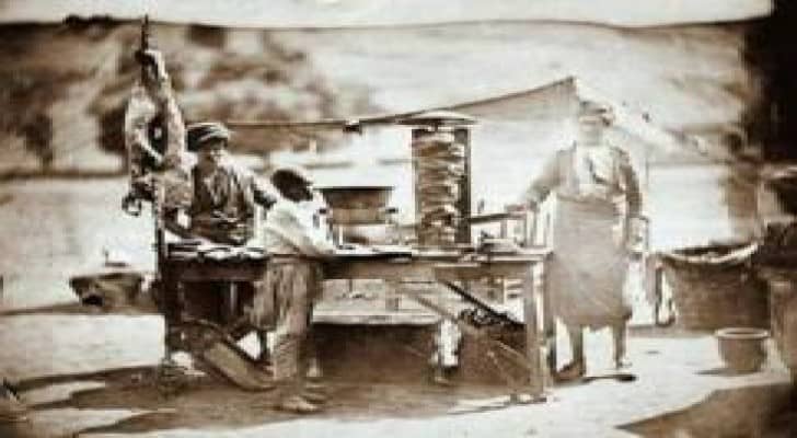شاهد صورة مطعم شاورما في فلسطين عام 1890