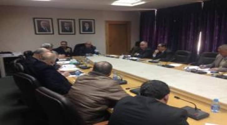 النائب الخلايلة يطلب من مندوب وزارة الطاقة مغادرة الاجتماع لعدم حضور الوزير