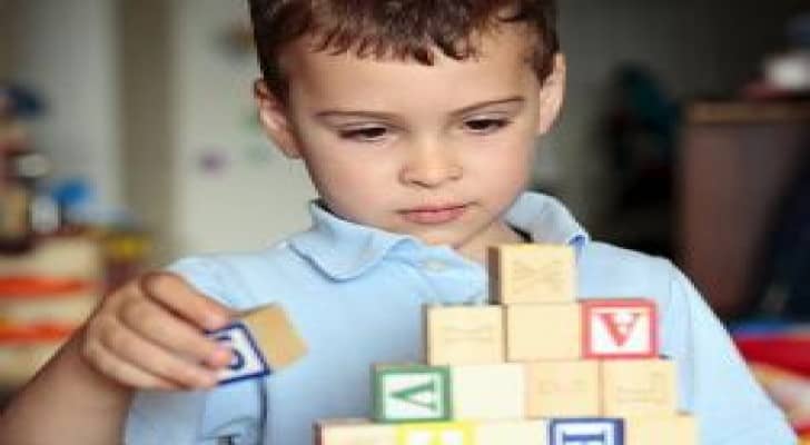 دورة مجانية تدريبية لتأهيل 23 أما من أمهات أطفال التوحد