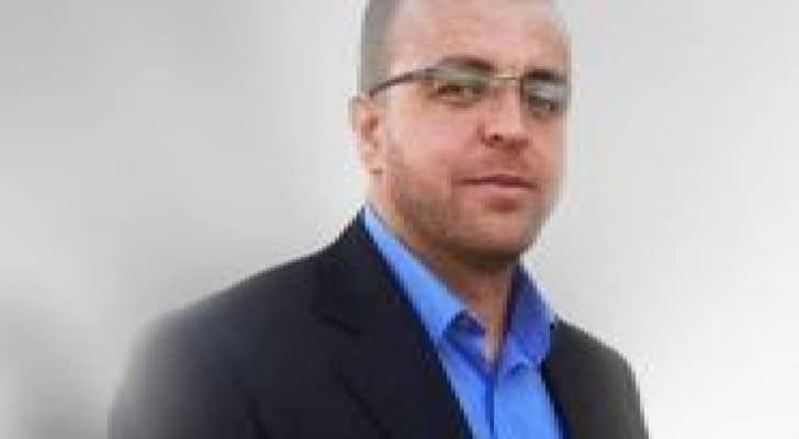 تردي الوضع الصحي لأسير فلسطيني مضرب عن الطعام