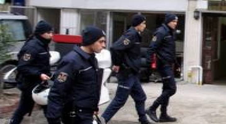 تركيا تعتقل مشتبهين بإرسال مسلحين لداعش
