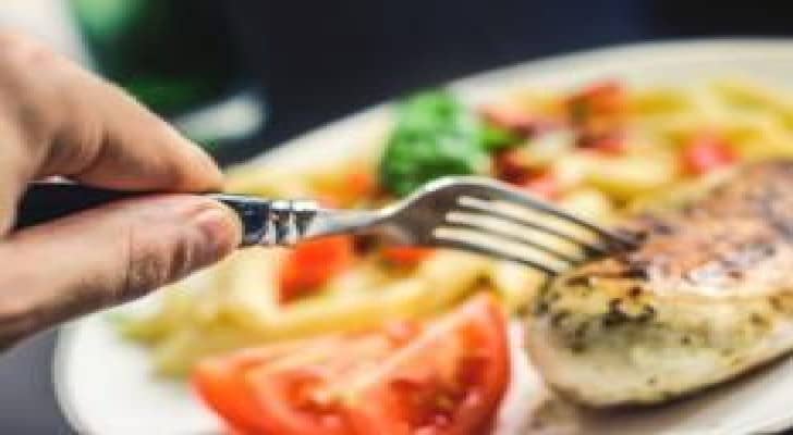 اسأل عن ثلاثة أشياء قبل أن تطلبها بالمطعم