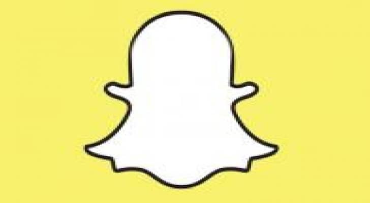 سناب شات يتيح تثبيت ملصق على أجسام متحركة خلال الفيديو
