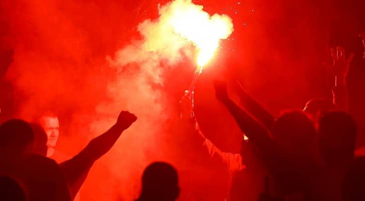 إصابات واعتقالات بالعشرات عقب شغب إنجليزي في فرنسا
