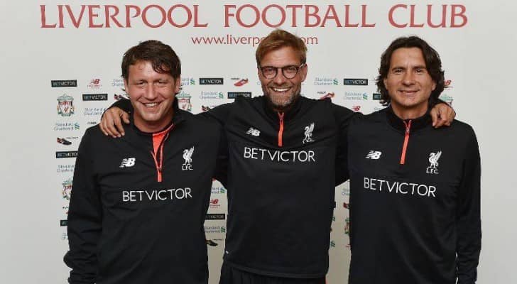 ليفربول يمدد عقد مدربه الألماني كلوب حتى 2022