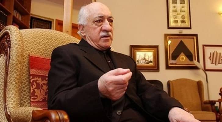 المعارض التركي فتح الله غولن يطالب الحكومة الأميركية بعدم تسليمه إلى تركيا