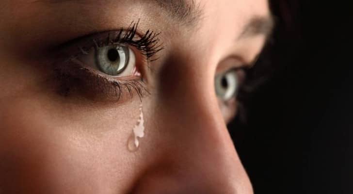لا تحبس دموعك إذا شعرت أنك بحاجة للبكاء