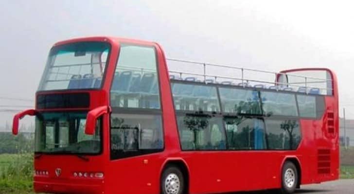 3 دنانير كلفة استخدام "الباص الطابقين المكشوف"