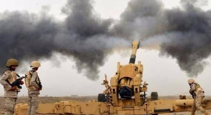 المدفعية السعودية تقصف مخابئ الحوثيين على الحدود