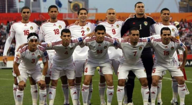 لاعبو المنتخب الوطني يلتحقون بانديتهم بعد عودتهم من البحرين