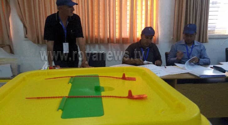 تعرف على نسبة الاقتراع وعدد الناخبين في المملكة .. صورة