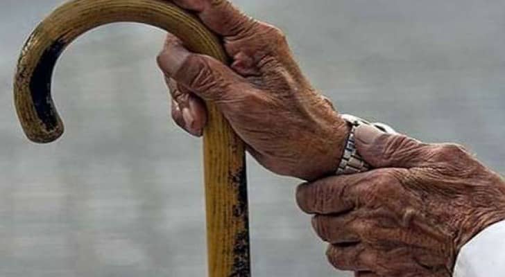عدد كبار السن ذكور واناث بالمملكة نحو نصف مليون شخص