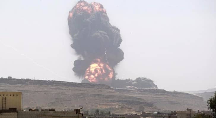 مقتل قيادي حوثي ومرافقيه في غارة للتحالف بتعز