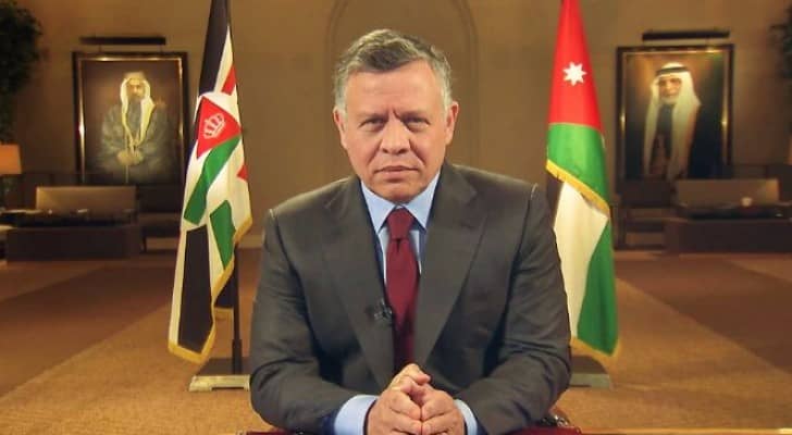 الملك يهنئ بالعام الهجري الجديد ويذكر بالترابط والإخاء