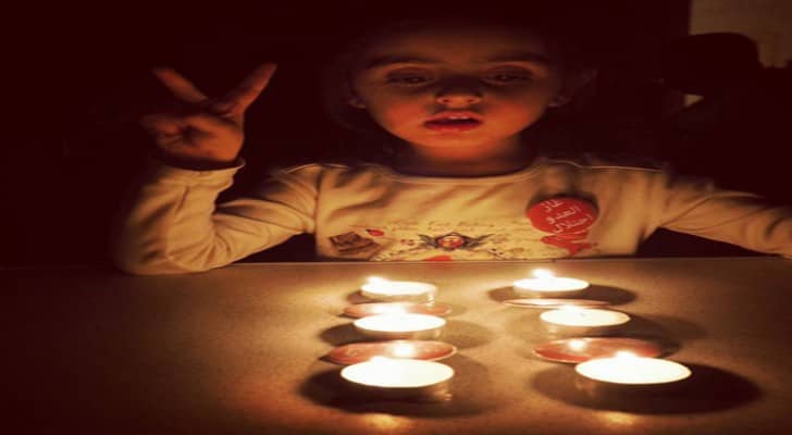 صورة لطفلة تشارك في الفعالية عبر مواقع التواصل الاجتماعي