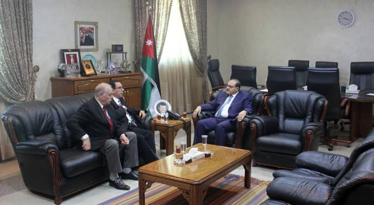 الطويسي يبحث مع عبد الرزاق كيفية انضمام الجامعات الأردنية إلى عضوية الاتحاد الدولي