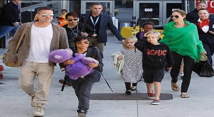 الزوجين المنفصلين براد بيت وأنجلينا جولي