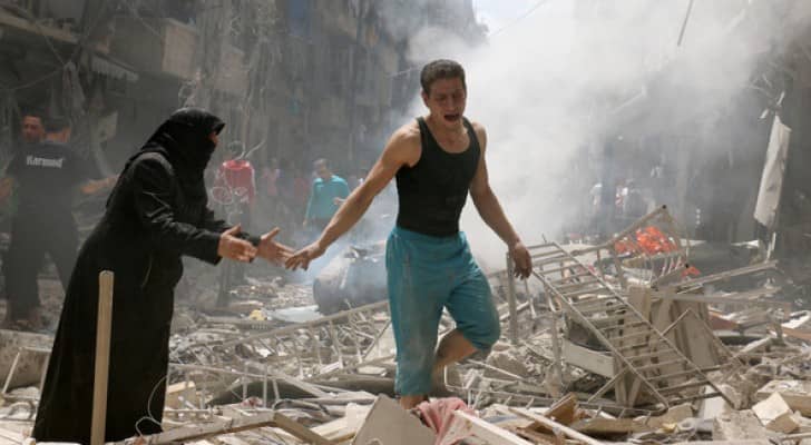 مشهد من حلب بعد الغارات - أرشيفية