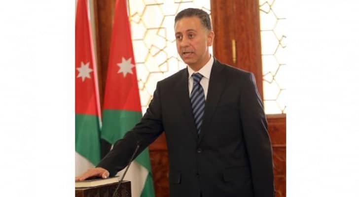 وزير الصناعة والتجارة يعرب القضاة