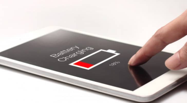 شركةآبل تعترفأن مشكلة بطارية iPhone أكبر من التوقعات
