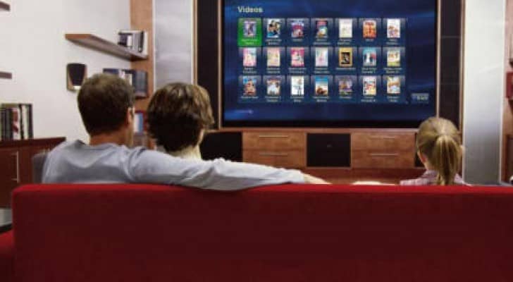 شركة آبل تخطط لإدخال خدمة البث الحي للأفلام السينمائية