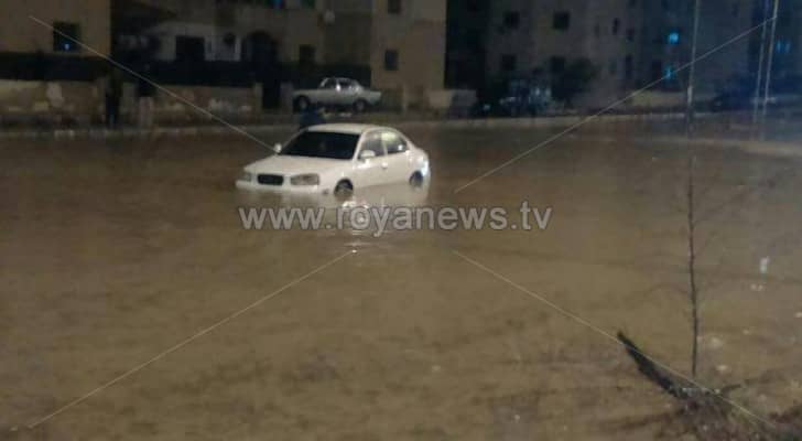 صور من تجمع المياه شوارع المدينة