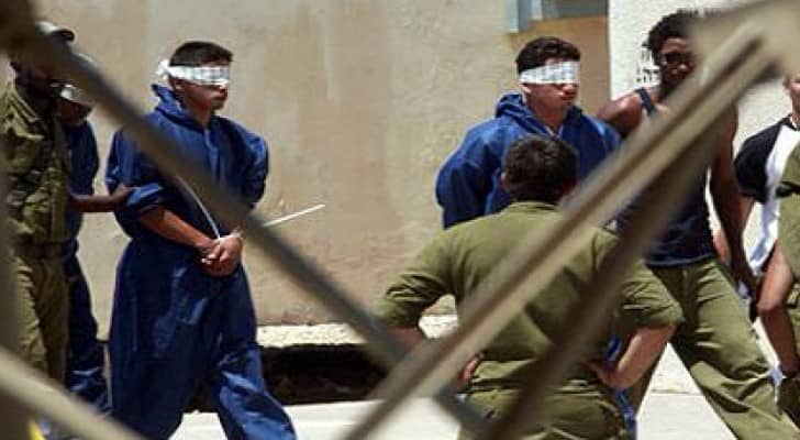 معتقلين فلسطينيين في سجون الاحتلال - ارشيف