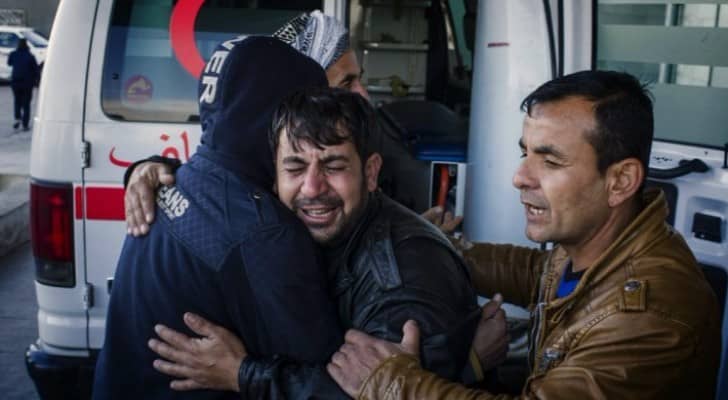 ارشيفية لمواطنين عراقيين فقدوا أقارب في هجمات ارهابية