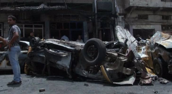 أرشيفية لآثار هجوم سابق بسيارة مفخخة في بغداد