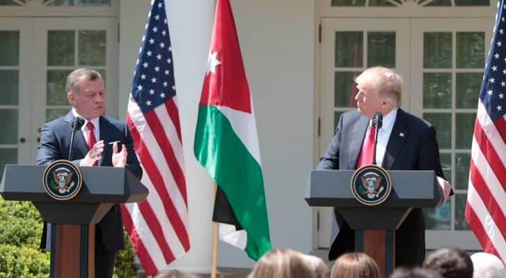 جلالة الملك عبدالله الثاني والرئيس الامريكي في البيت الابيض 