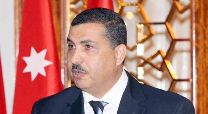  وزير العمل علي الغزاوي