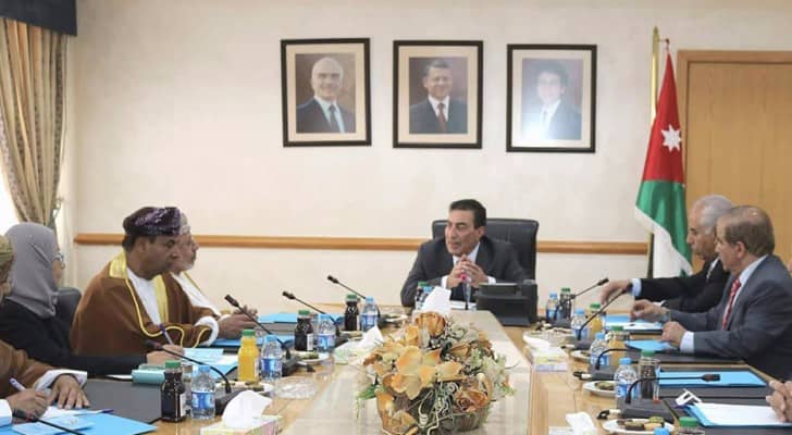الطراونة يبحث مع وفد عماني العلاقات البرلمانية
