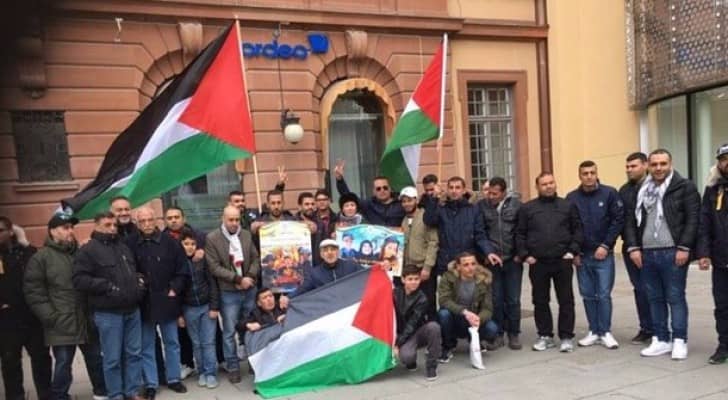 جانب من الاعتصام الذي نظمه الاتحاد الوطني الفلسطيني في السويد 