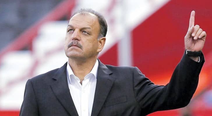 إنهاء عقد عدنان حمد مدربا للوحدات