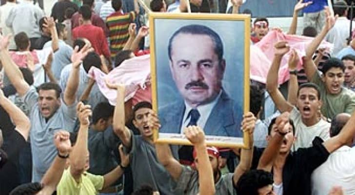 الصورة أرشيفية من جنازة أبو علي مصطفى