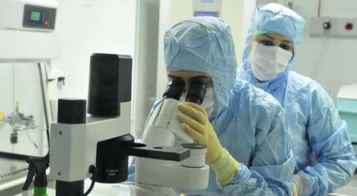 علاج سرطان المعدة بعقار يستخدمه مرضى أورام الجلد والرئة