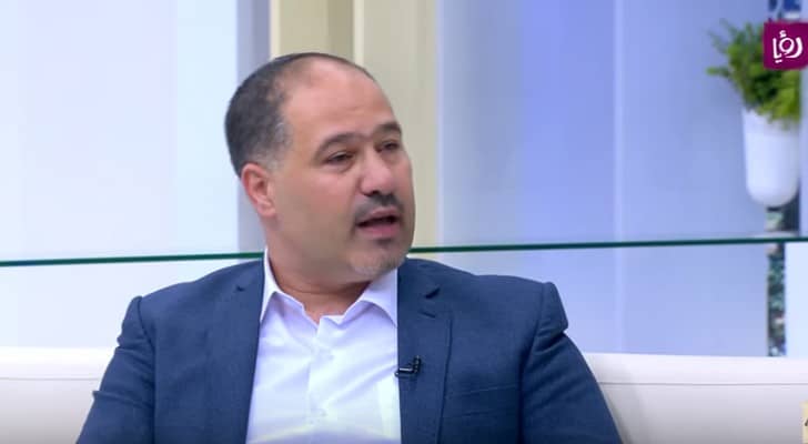 الدكتور عصام مشربش - طب جراحة وزراعة الأسنان