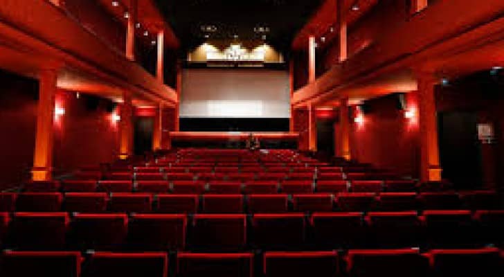 منح تراخيص دور السينما في السعودية مع بدء عام 2018 