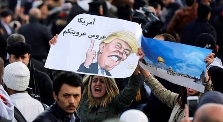من الاعتصامات أمام السفارة الأمريكية في عمان 
