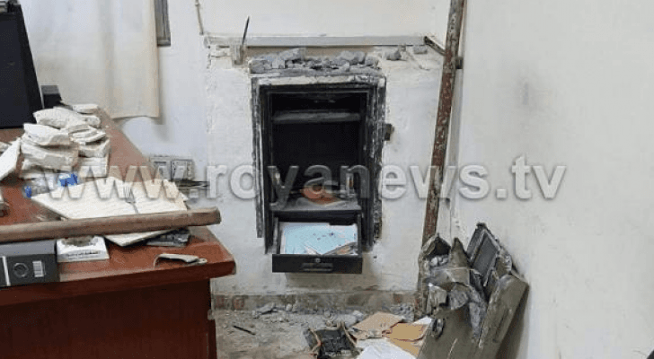 سرقة قاصة من مبنى بلدية اربد داخل السوق المركزي