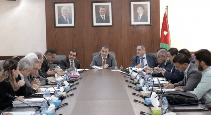 "الطاقة النيابية" تقر مشروع قانون "ميثاق الطاقة لسنة 2016"