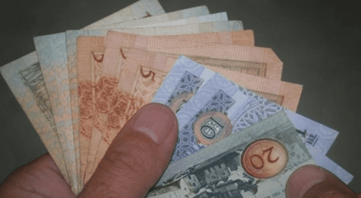 البنك المركزي لديه توجه لفرض عمولة للتعامل بالشيكات