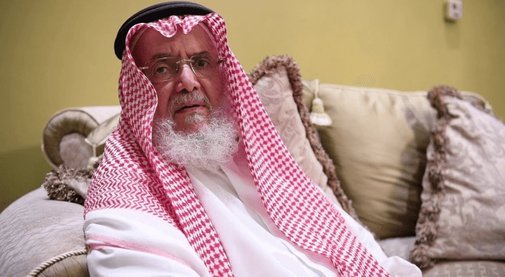 العالم السعودي علي الدفاع