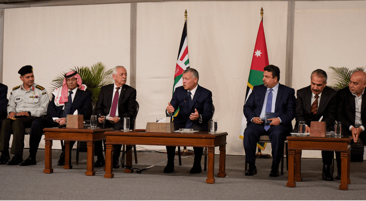 الملك يلتقي وجهاء وممثلي الفعاليات الشعبية في مخيمات اللاجئين الفلسطينيين