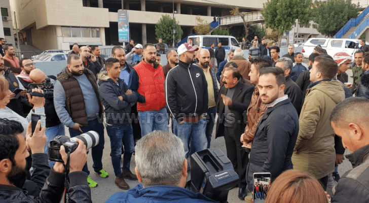جانب من الوقفة الاحتجاجية