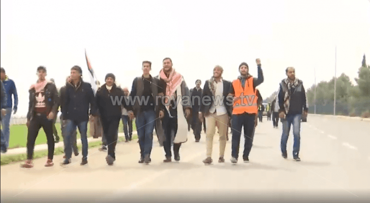 المتعطلون عن العمل في العقبة يصلون العاصمة عمان للمطالبة بتوظيفهم